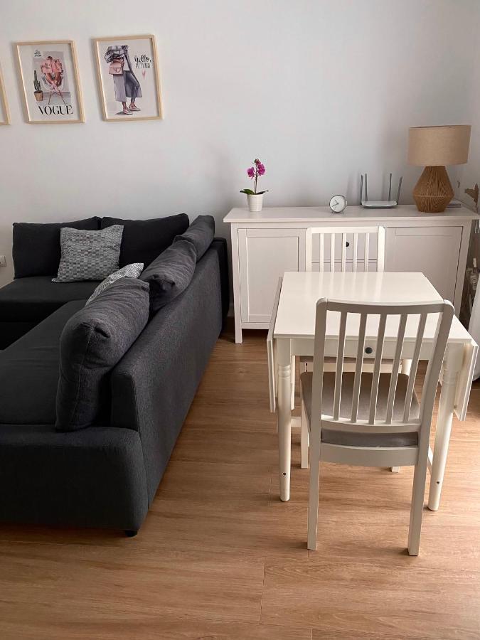Bonito Conil Aire Acondicionado Y Wifi -solo Familias Y Parejas-