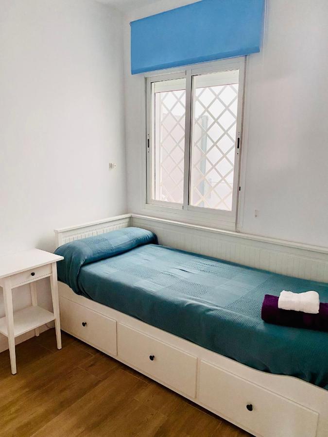 Bonito Conil Aire Acondicionado Y Wifi -solo Familias Y Parejas- *